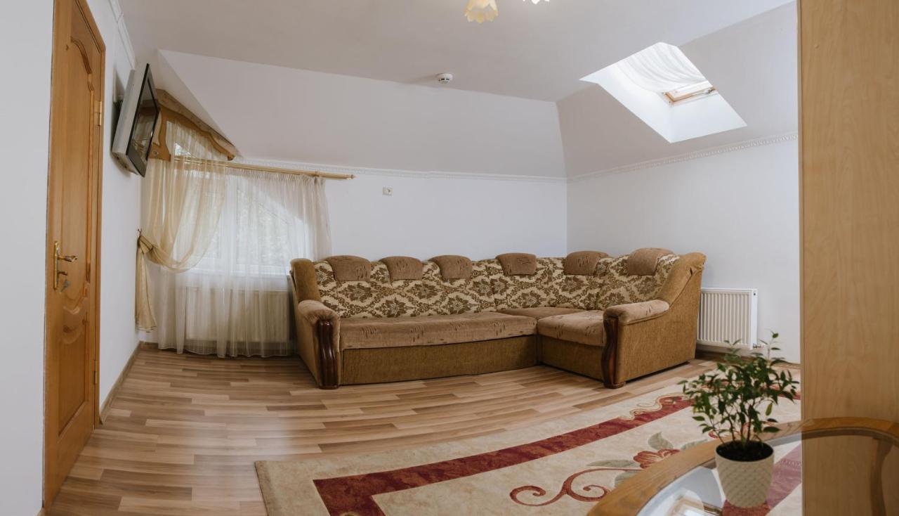ARKADA Sanatorium Hotel Truskavec' Esterno foto