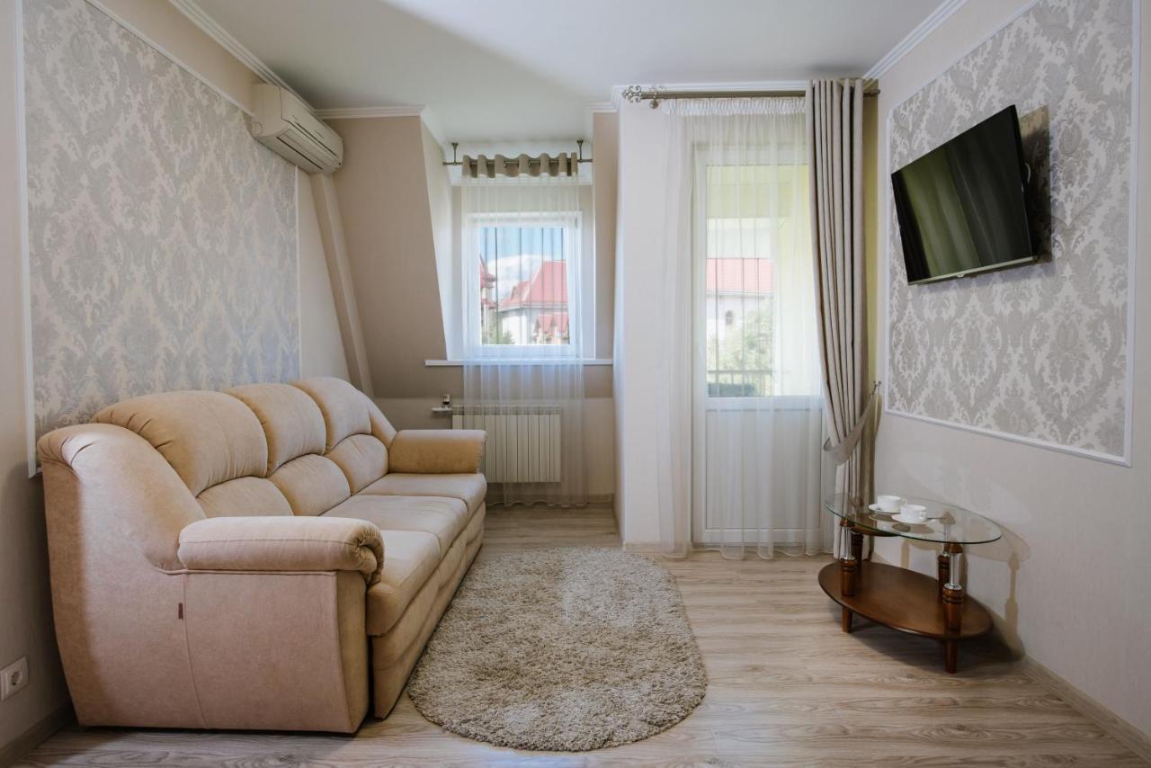 ARKADA Sanatorium Hotel Truskavec' Esterno foto