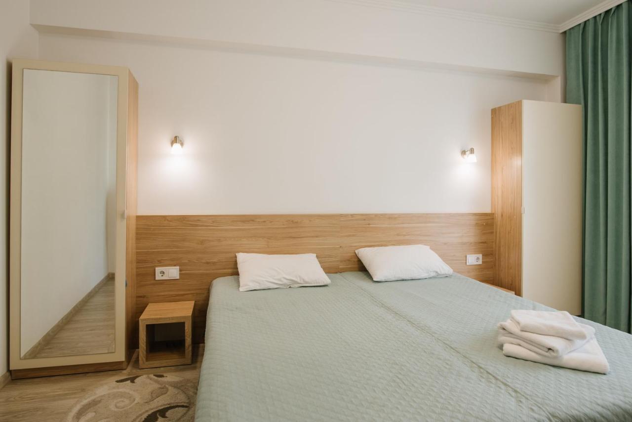ARKADA Sanatorium Hotel Truskavec' Esterno foto