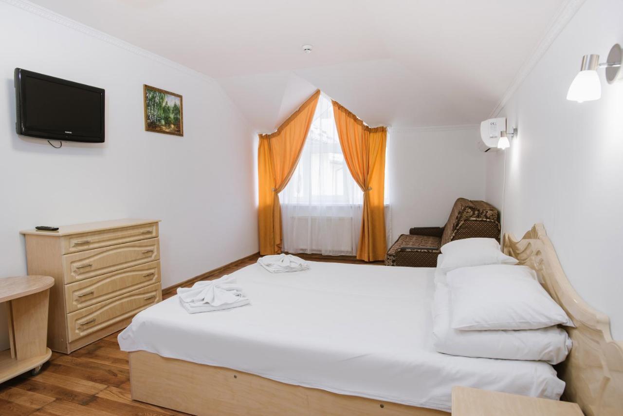 ARKADA Sanatorium Hotel Truskavec' Esterno foto